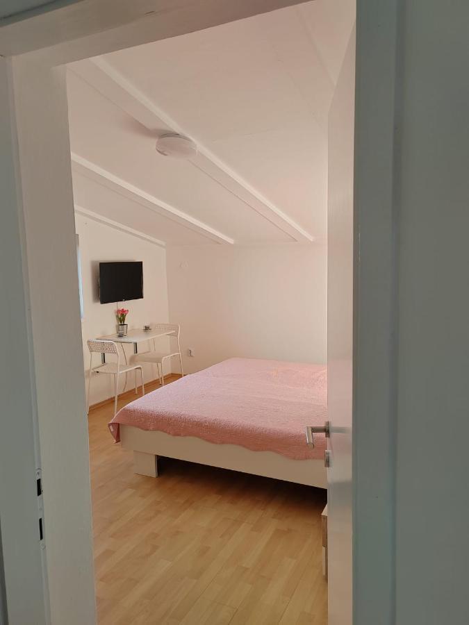 Guesthouse Resan Medulin Extérieur photo